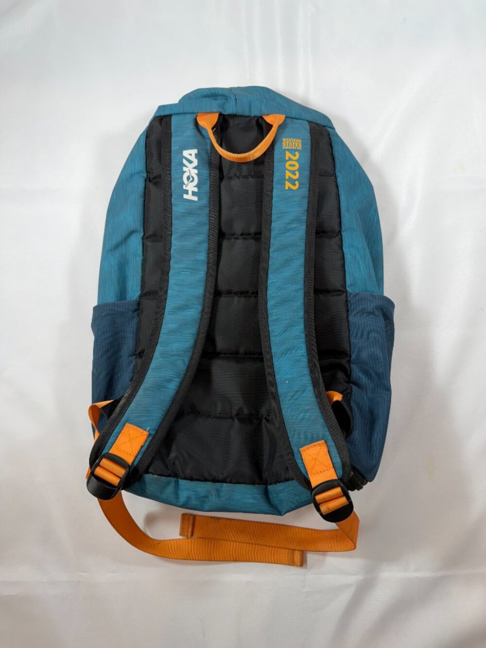RARE! Hoka Western States Endurance Run 2022 Ultramarathon Competitor's Bag - Picture 3 of 15
